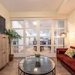 Prime Location | 4br, 2ba & Parking *
